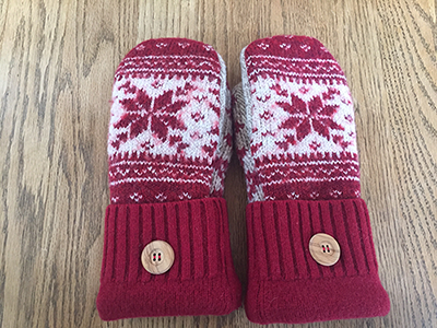 Red mittens